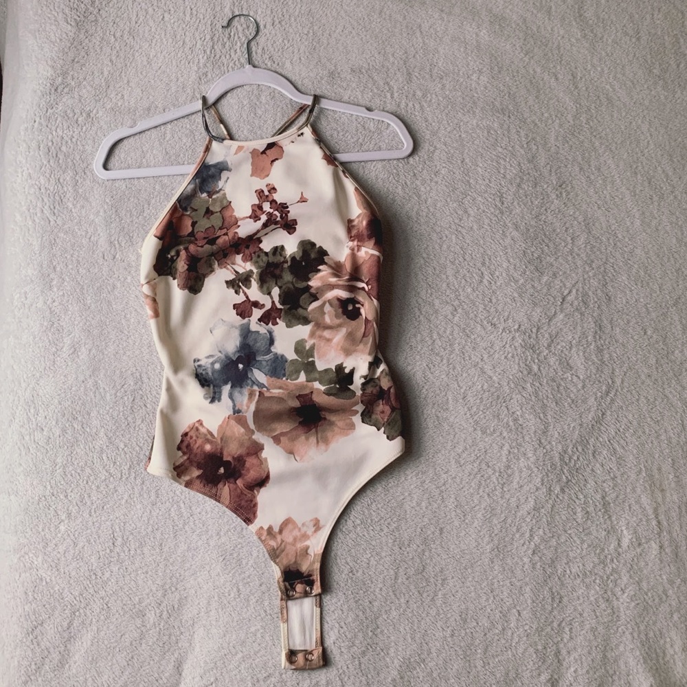 Windsor Backless lace Bodysuit